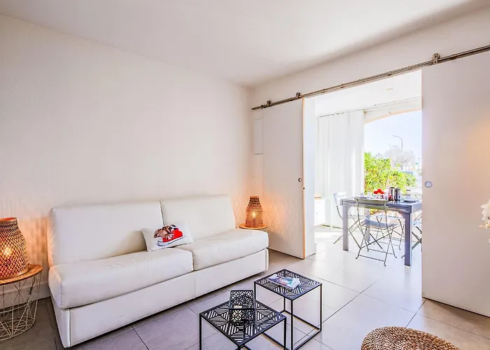 Les Boucaniers By Interhome Sainte-Maxime