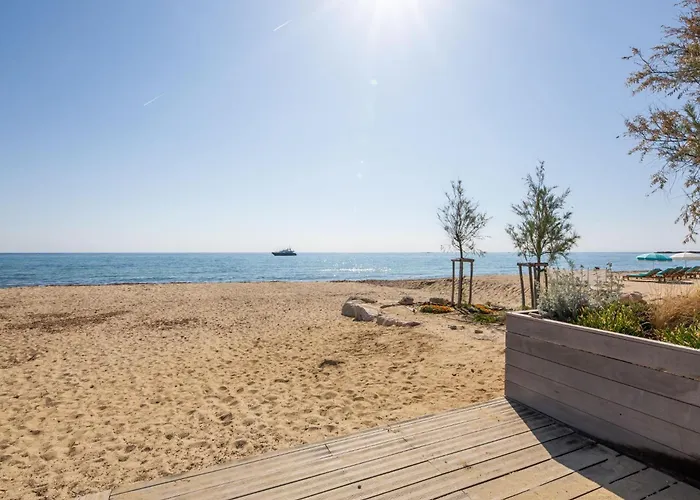 Apartment Les Boucaniers By Interhome Sainte-Maxime