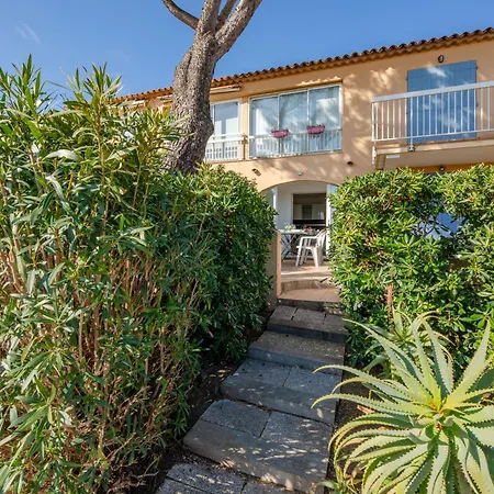 Les Boucaniers By Interhome Apartmán *