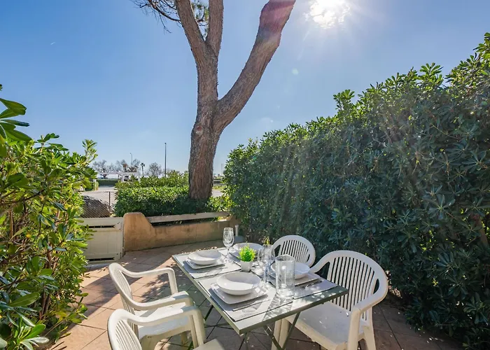 Les Boucaniers By Interhome Apartment